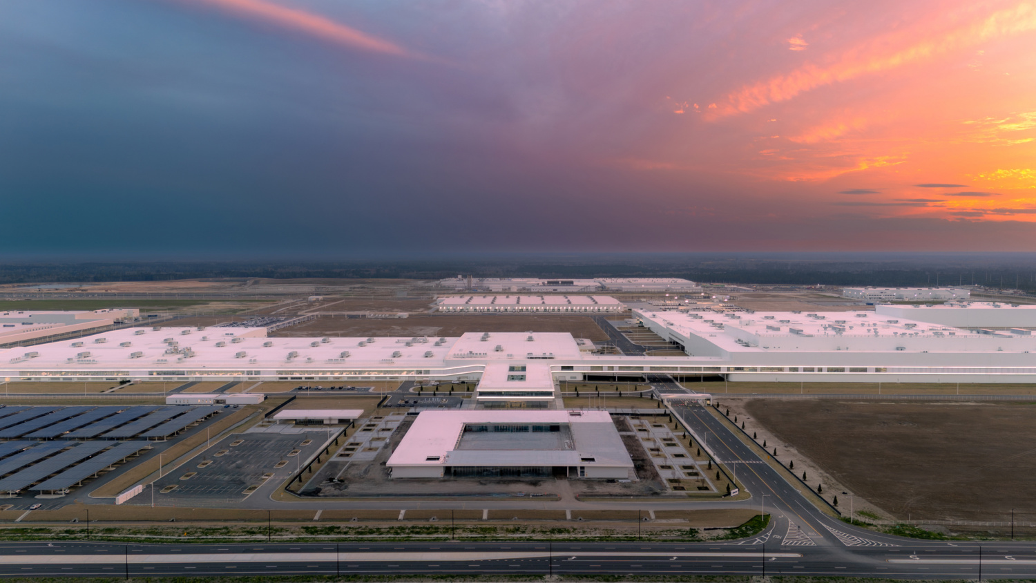 Large-65583-HMGMAGrandOpening